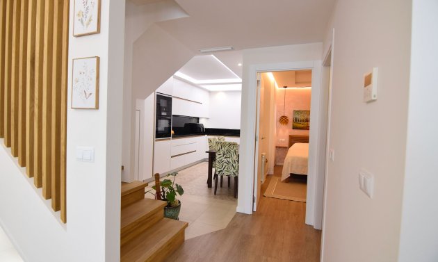 Återförsäljning - Villa -
La Florida