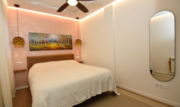 Återförsäljning - Villa -
La Florida