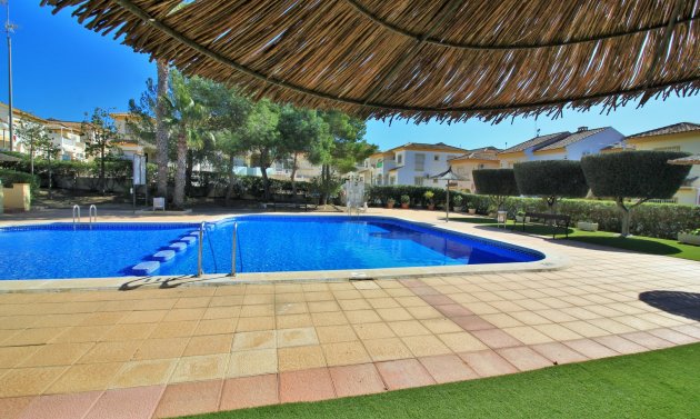 Återförsäljning - Villa -
La Florida