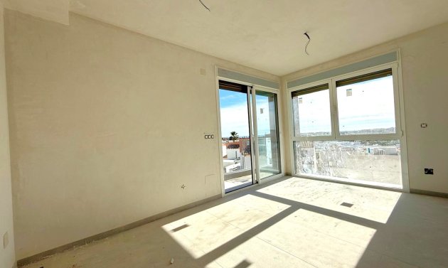 Resale - Detached Villa -
Villamartin