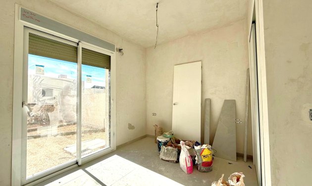 Resale - Detached Villa -
Villamartin