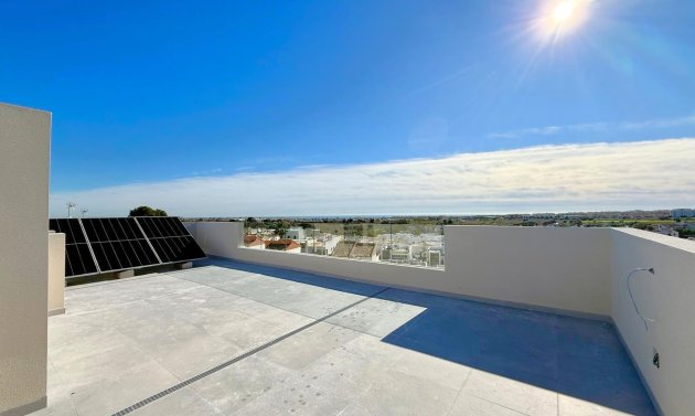 Resale - Detached Villa -
Villamartin