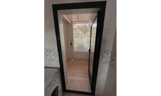 Wiederverkauf - Wohnung -
Campoamor