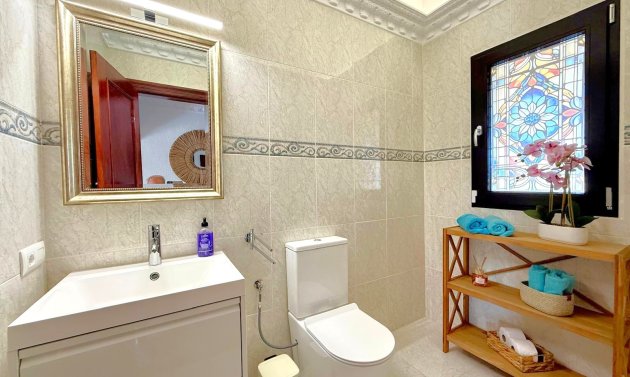 Återförsäljning - Detached Villa -
San Miguel de Salinas