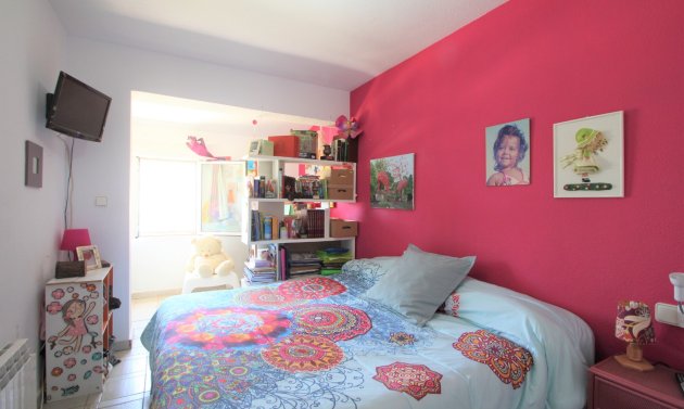 Wiederverkauf - Villa -
Villamartin