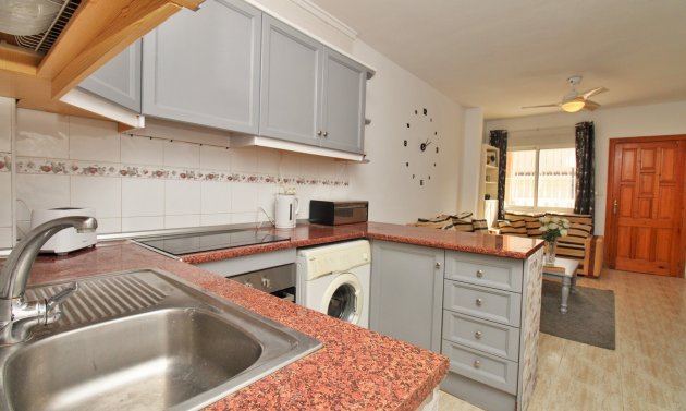 Wiederverkauf - Wohnung -
Villamartín - Villamartin