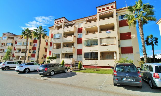 Reventa - Apartamento -
Playa Flamenca