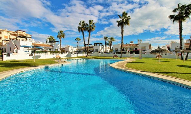 Reventa - Apartamento -
Playa Flamenca
