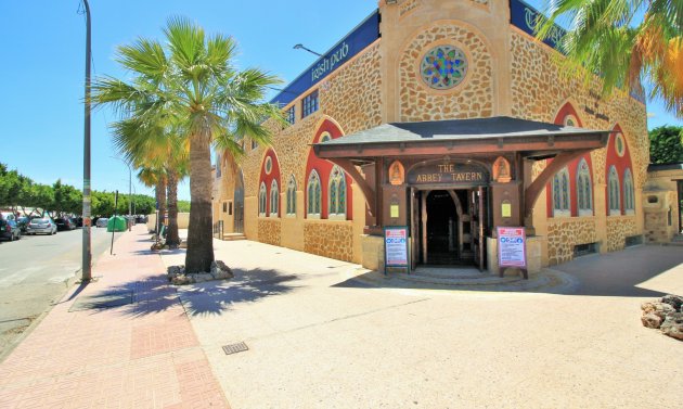 Reventa - Apartamento -
Playa Flamenca