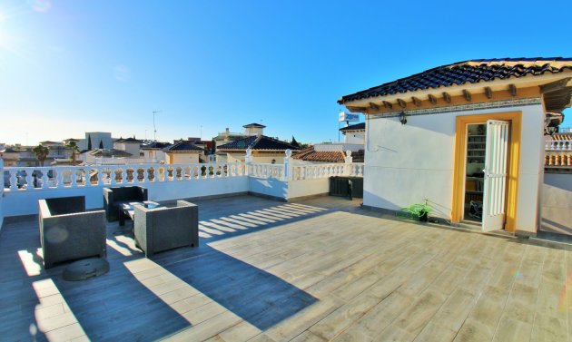 Återförsäljning - Villa -
Playa Flamenca
