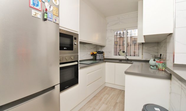 Återförsäljning - Villa -
Playa Flamenca