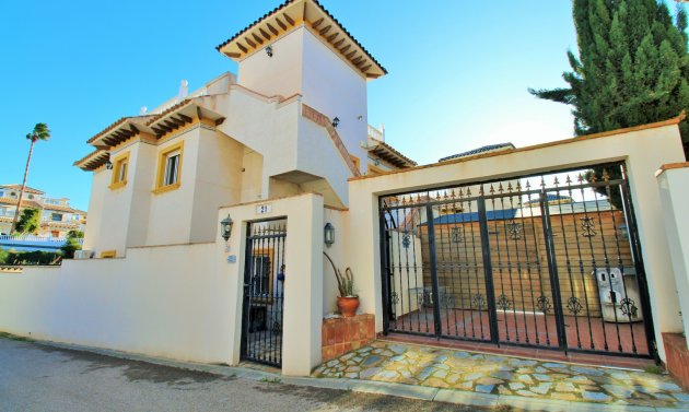 Återförsäljning - Villa -
Playa Flamenca