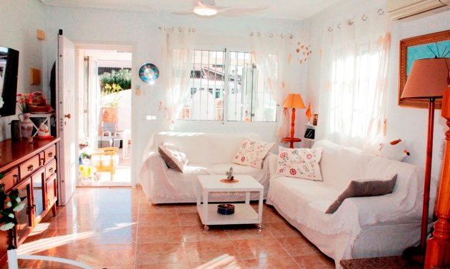 Återförsäljning - Villa -
Torre de la Horadada