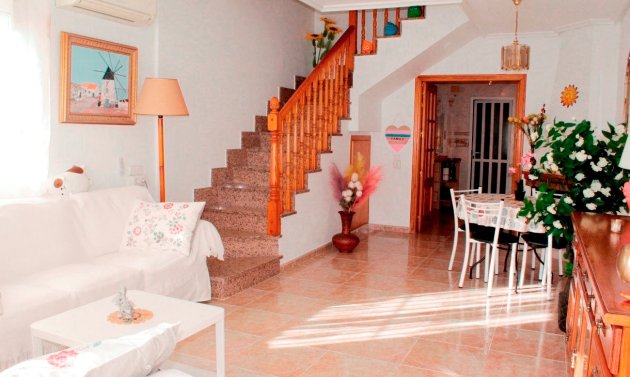 Återförsäljning - Villa -
Torre de la Horadada