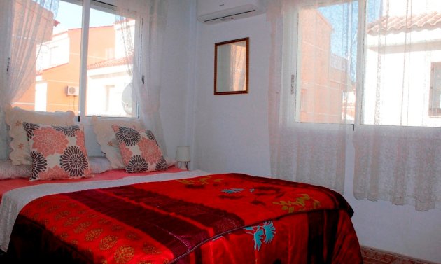 Återförsäljning - Villa -
Torre de la Horadada