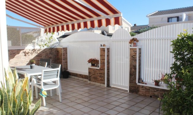 Återförsäljning - Villa -
Torre de la Horadada