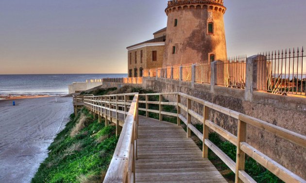 Återförsäljning - Villa -
Torre de la Horadada