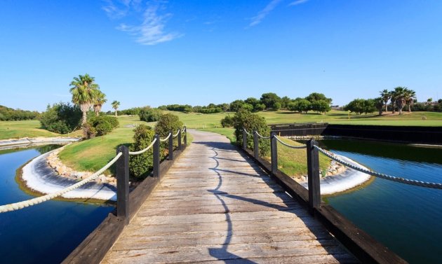 Återförsäljning - Villa -
Torre de la Horadada