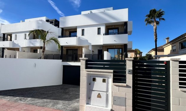 New Build - Townhouse -
Benferri - Benfis Park