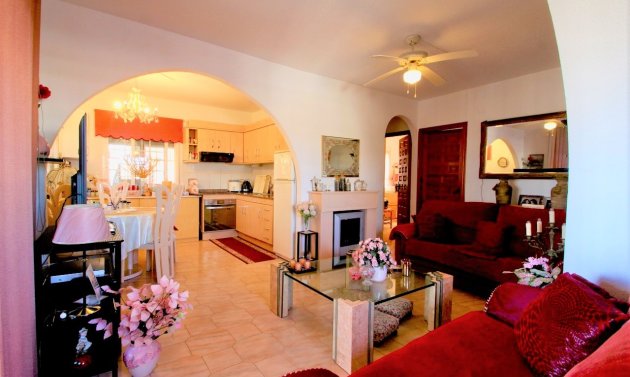 Återförsäljning - Villa -
Orihuela Costa - Villamartín