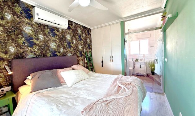 Återförsäljning - Radhus -
San Miguel de Salinas - Blue Lagoon