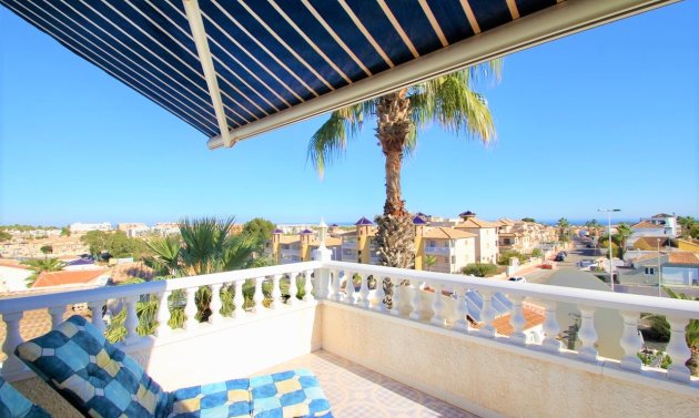 Återförsäljning - Villa -
Orihuela Costa - Villamartín