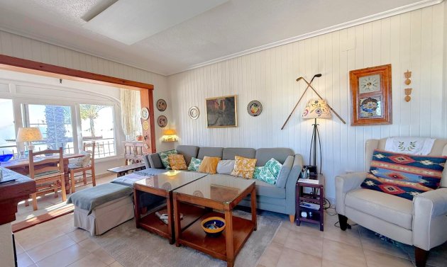 Wiederverkauf - Wohnung -
Orihuela Costa - Villamartín