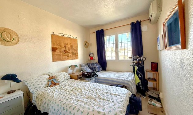 Wiederverkauf - Wohnung -
Orihuela Costa - Villamartín