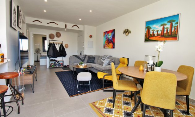 Resale - Apartment -
Villamartín - Villamartin