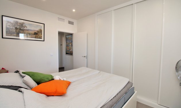 Resale - Apartment -
Villamartín - Villamartin