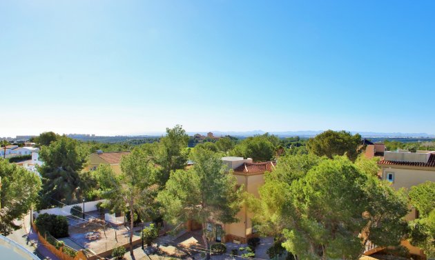 Resale - Apartment -
Villamartín - Villamartin