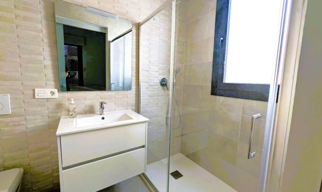 Reventa - Villa -
Cabo Roig - Lomas de Cabo Roig