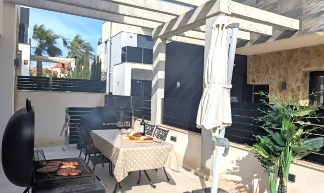 Reventa - Villa -
Cabo Roig - Lomas de Cabo Roig