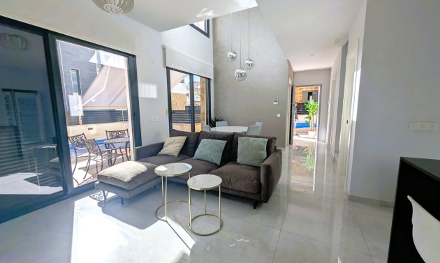 Reventa - Villa -
Cabo Roig - Lomas de Cabo Roig