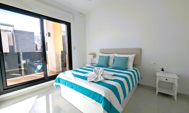 Reventa - Villa -
Cabo Roig - Lomas de Cabo Roig