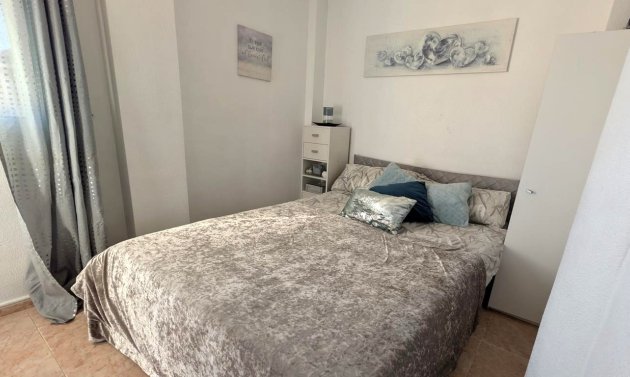 Resale - Villa -
La Zenia - Costa Blanca