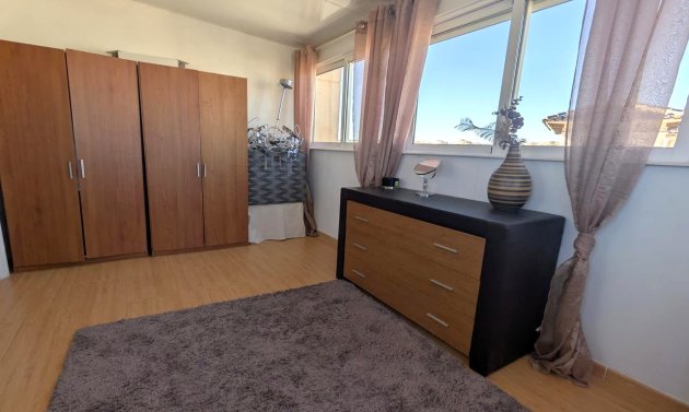 Resale - Villa -
La Zenia - Costa Blanca