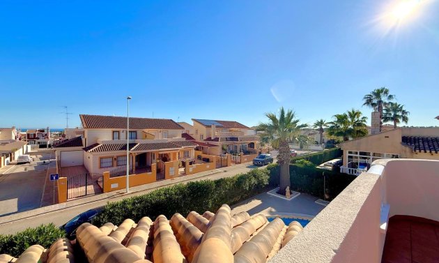 Resale - Villa -
Orihuela Costa - Los Dolses