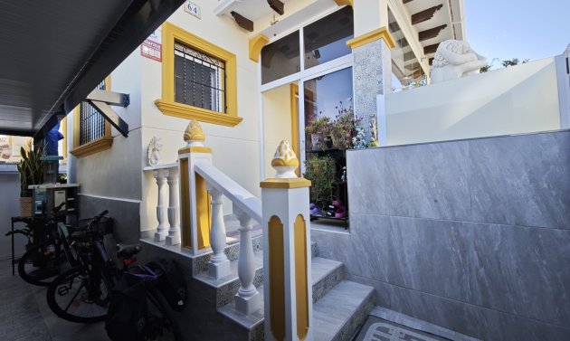 Reventa - Adosado -
Punta Prima - Rocio del Mar