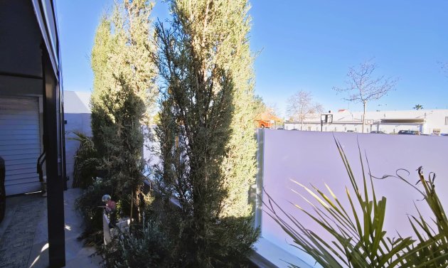 Reventa - Adosado -
Punta Prima - Rocio del Mar