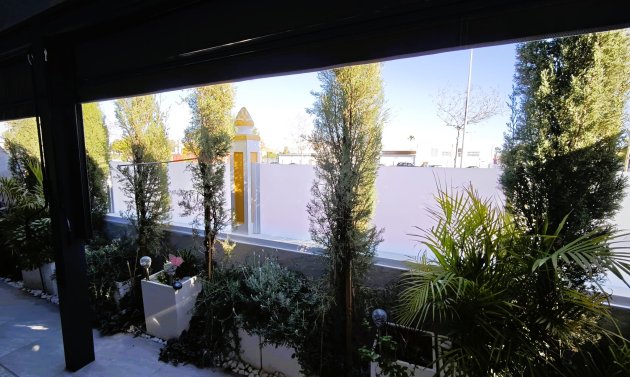 Reventa - Adosado -
Punta Prima - Rocio del Mar