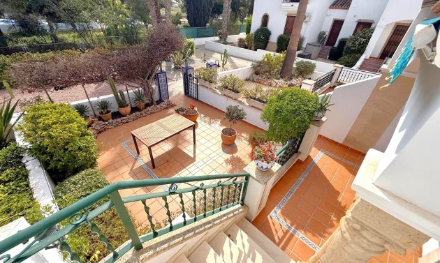 Reventa - Adosado -
Orihuela Costa - Villamartín