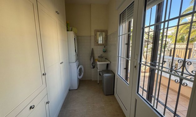 Reventa - Villa -
Playa Flamenca - Play Flamenca