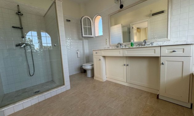 Reventa - Villa -
Playa Flamenca - Play Flamenca