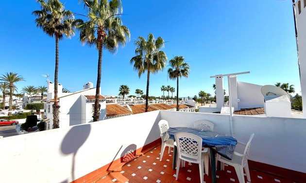 Resale - Townhouse -
Orihuela Costa - Villamartín
