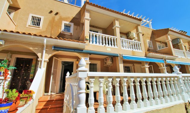 Resale - Townhouse -
Playa Flamenca