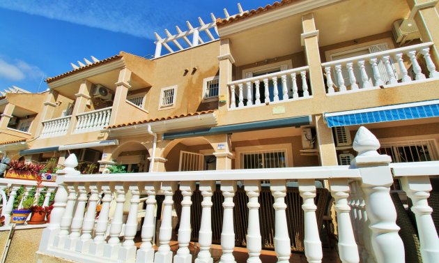 Resale - Townhouse -
Playa Flamenca
