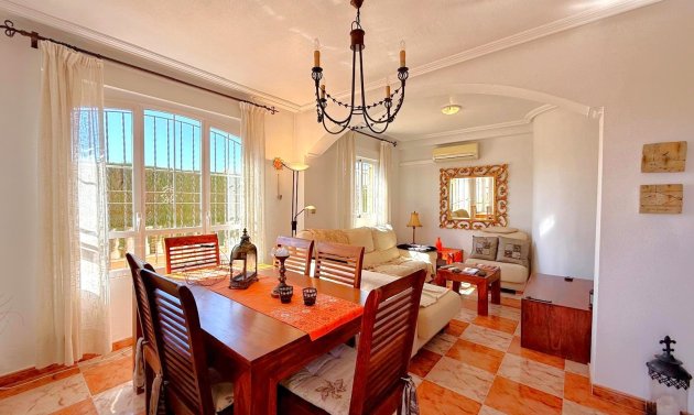 Resale - Townhouse -
Orihuela Costa - Lomas de Cabo Roig