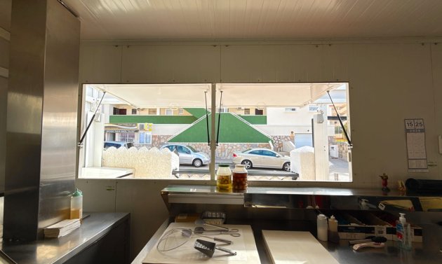 Återförsäljning - trespaso -
Mil Palmeras