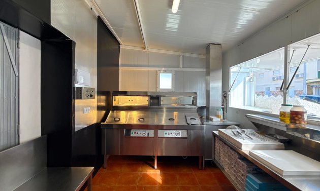 Återförsäljning - trespaso -
Mil Palmeras